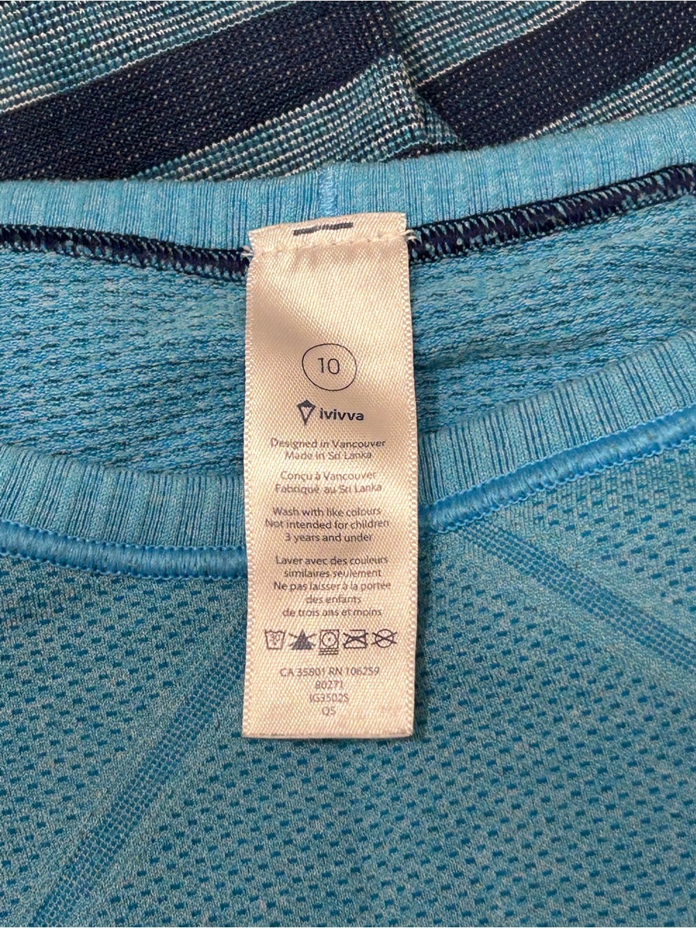 Ivivva by lululemon Girls Size 10 Blue Striped Long Sleeve Athletic Top